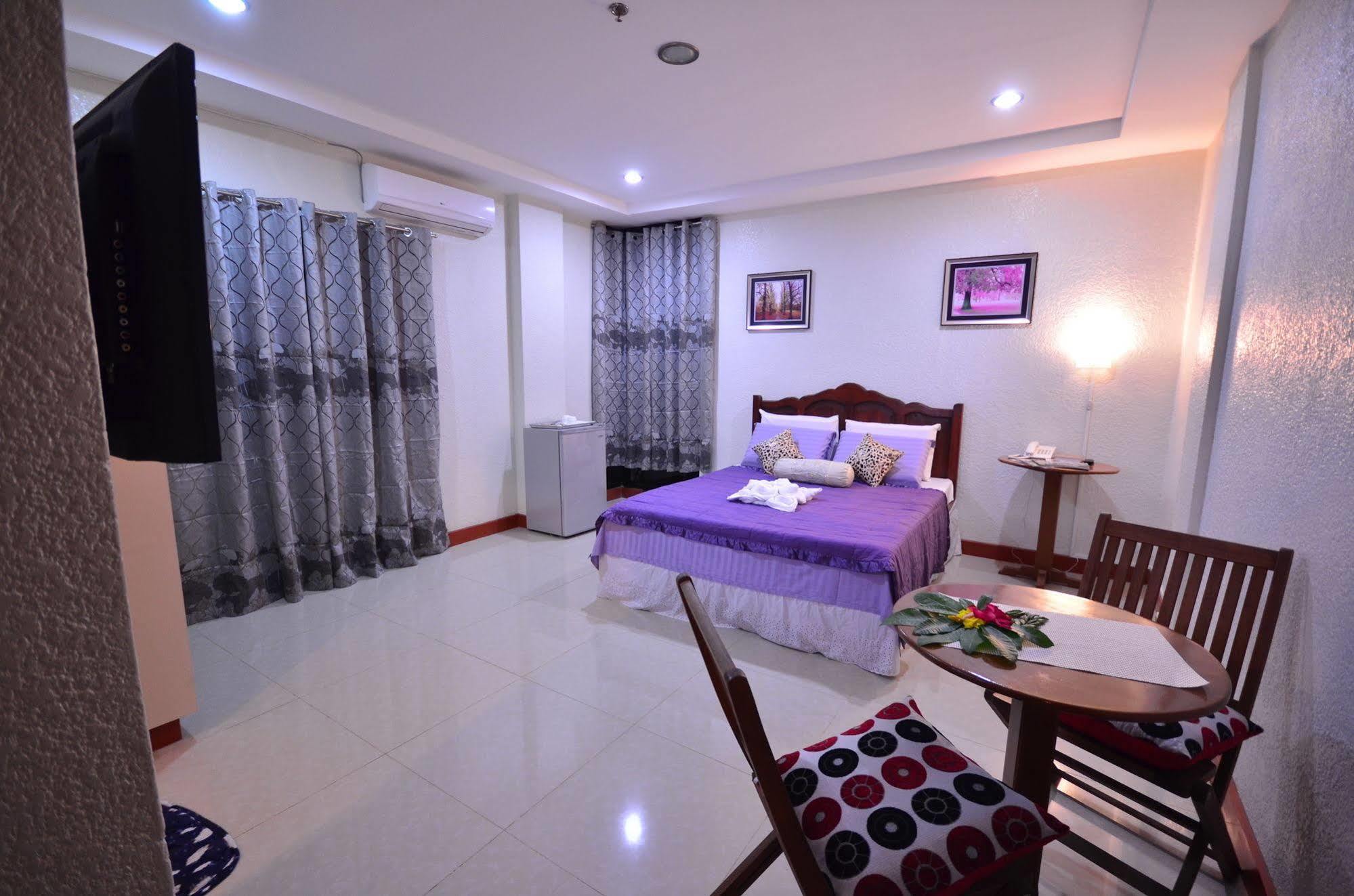 Casanas Suites Puerto Princesa Exteriér fotografie